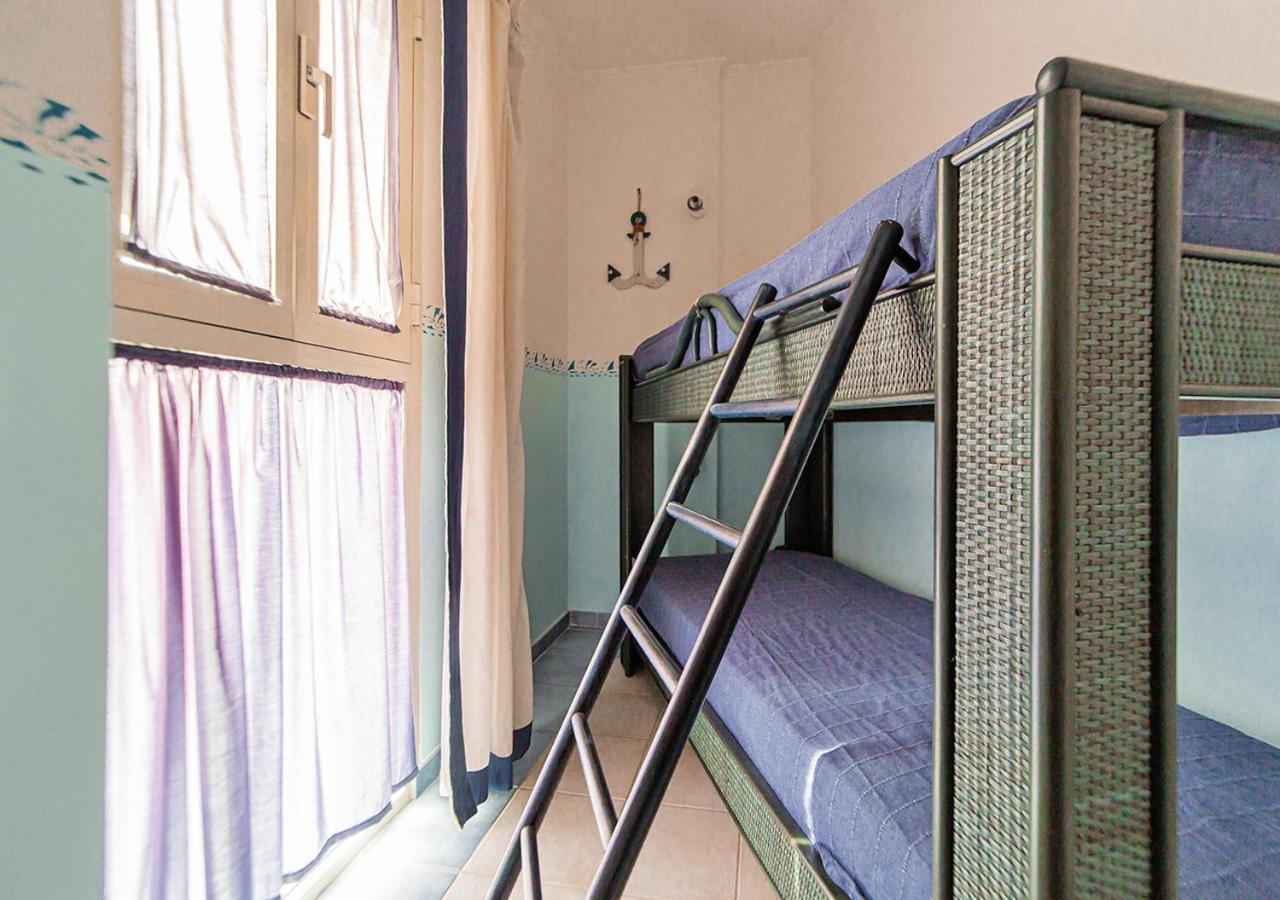 Murphy Holiday Home - Flat House 302 Ла-Маддалена Екстер'єр фото